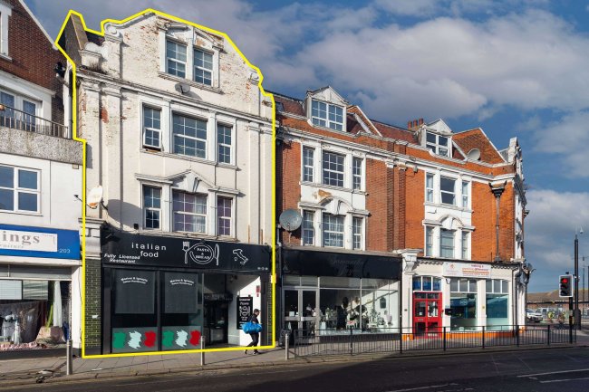 205 Hamlet Court Road, Westcliff-on-Sea, Essex, SS0 7EL 6