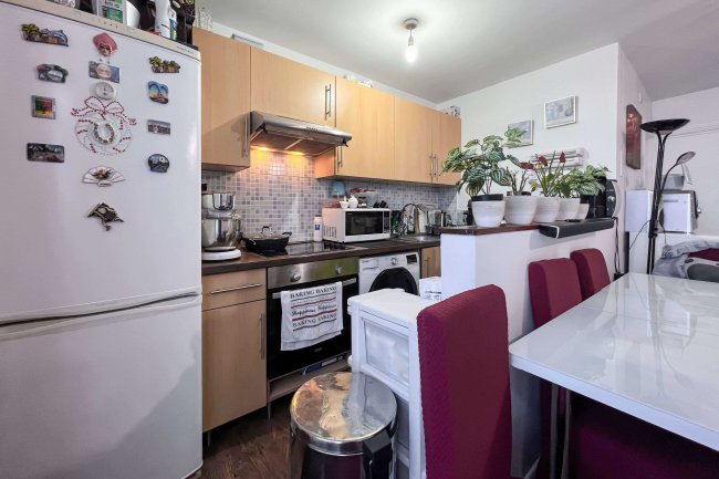 207 Hamlet Court Road, westcliff- on- sea, Essex, SS0 7EL 7