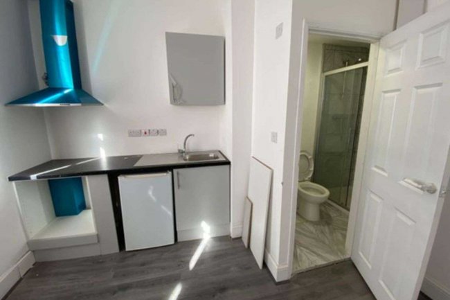 1 Bruce Grove, Tottenham, London, N17 6RA 6