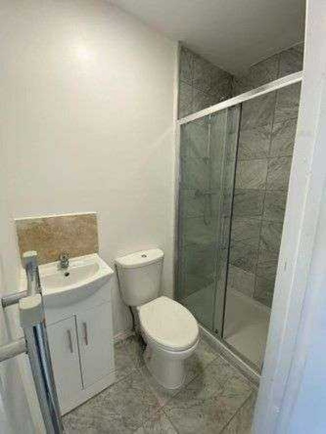 1 Bruce Grove, Tottenham, London, N17 6RA 6