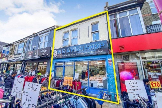 152 High Street, Walthamstow, London E17 7JS 1