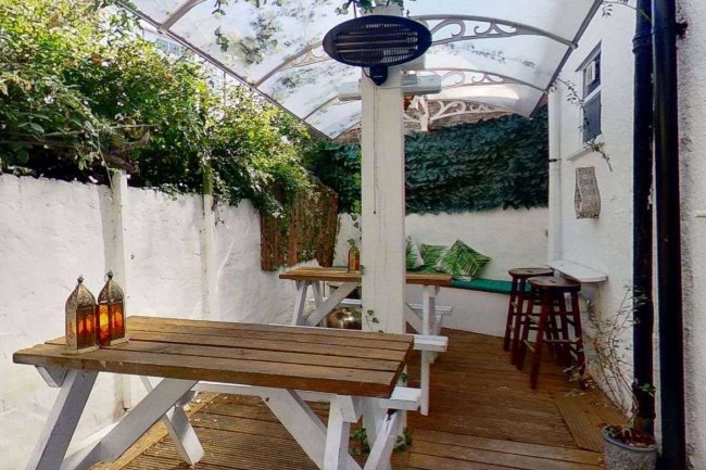 The Baring Arms, 55 Baring Street, London N1 3DS 1