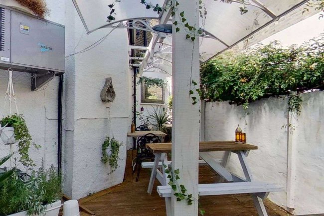 The Baring Arms, 55 Baring Street, London N1 3DS 1