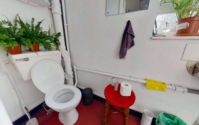 Royal Oak, 250 St Johns Way, Archway, London N19 3RJ 3