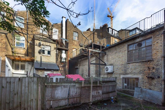 13-15 London Road, Croydon, CR0 2RE
 7