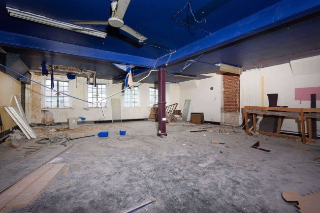 13-15 London Road, Croydon, CR0 2RE
 7