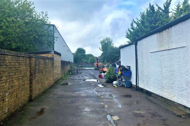 Malt & Hops, 891 High Road, North Finchley, London N12 8QA 7