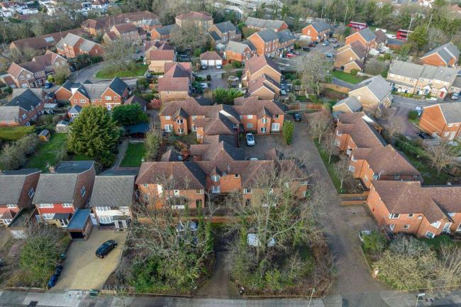 Rose Way, Stoneyfields Lane, Edgware, HA8 9SD
 7