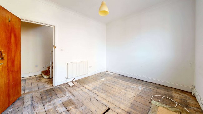 20 Hetley Road, Shepherds Bush, London, W12 8BB
 5