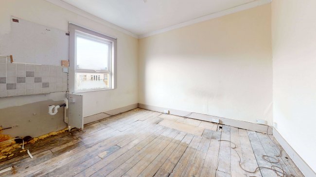 20 Hetley Road, Shepherds Bush, London, W12 8BB
 5