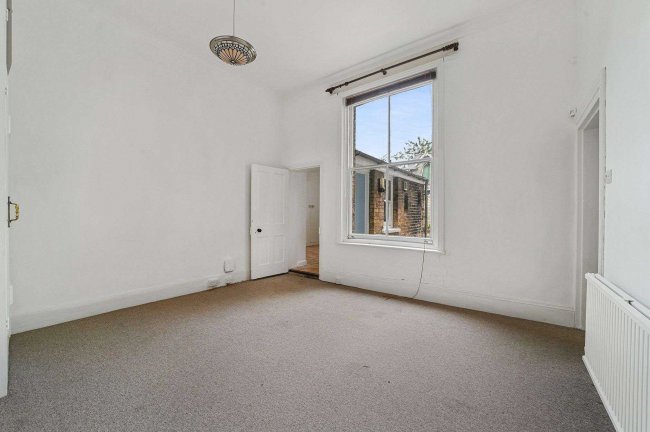 10 Cambridge Road, Colchester, Essex, CO3 3NS 5