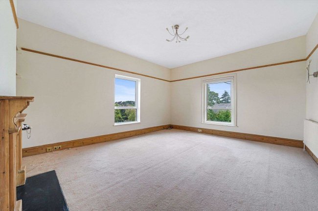 10 Cambridge Road, Colchester, Essex, CO3 3NS 5