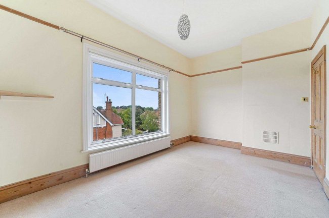 10 Cambridge Road, Colchester, Essex, CO3 3NS 5