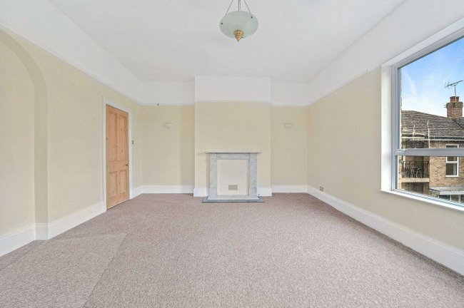 10 Cambridge Road, Colchester, Essex, CO3 3NS 5