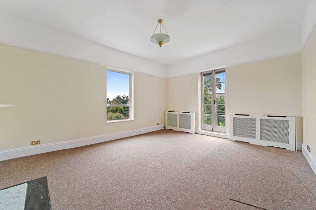 10 Cambridge Road, Colchester, Essex, CO3 3NS 5