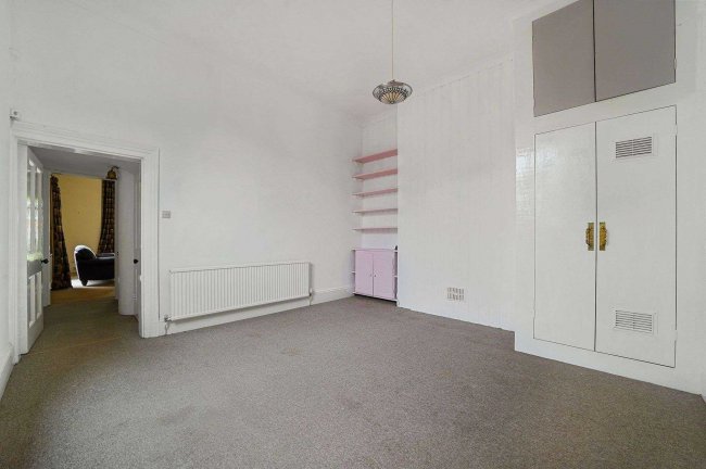 10 Cambridge Road, Colchester, Essex, CO3 3NS 5