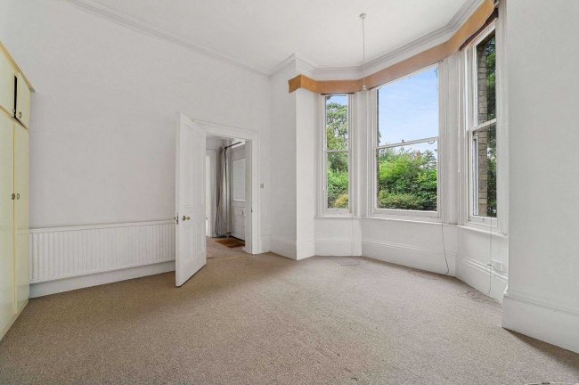 10 Cambridge Road, Colchester, Essex, CO3 3NS 5