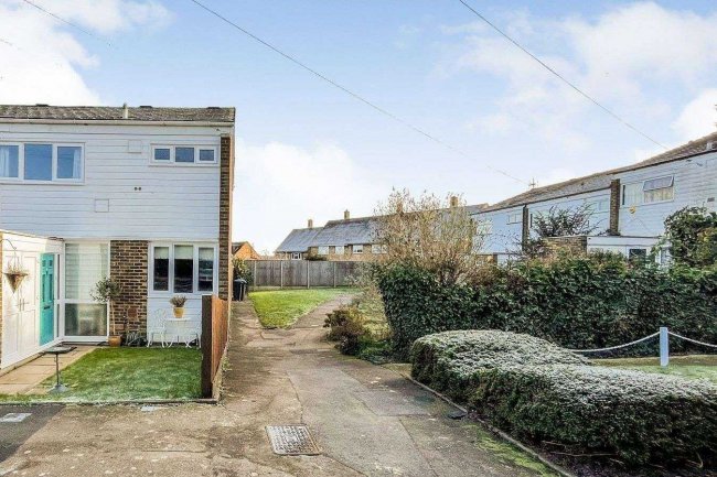 Land adjacent to 21 Padstow Road, Enfield EN2 8BU 5