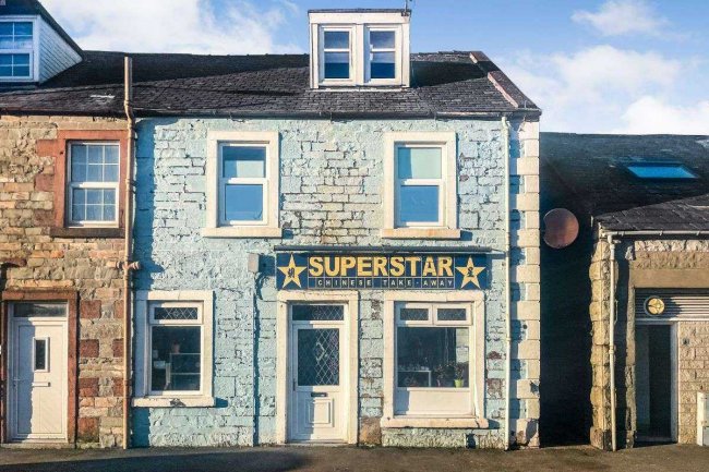 5 Carlingwark Street, Castle Douglas, Scotland DG7 1DW 1