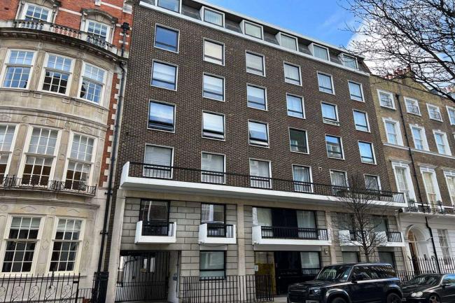 103-105 Harley Street, London W1G 6AJ 8