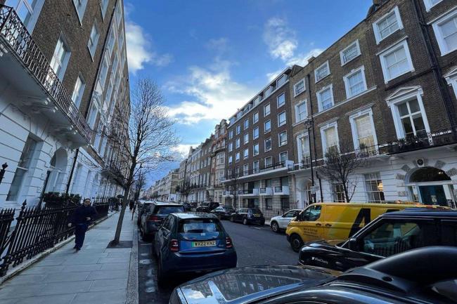103-105 Harley Street, London W1G 6AJ 8
