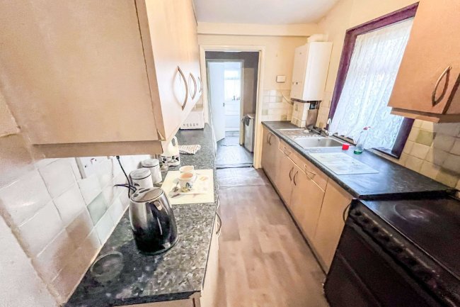 47 Coleman Street, Southend-on-Sea, Essex, SS2 5AW 5