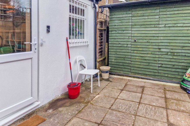 17E Rosendale Road, London SE21 8DS 9