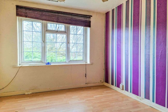 46 North Street, Barming, Maidstone, Kent, ME16 9HF 10