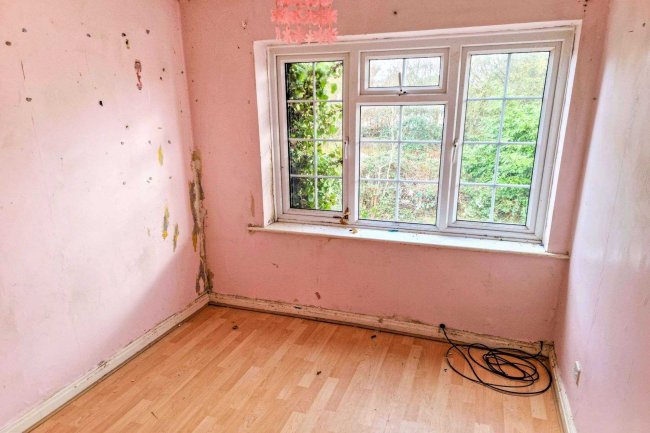 46 North Street, Barming, Maidstone, Kent, ME16 9HF 10