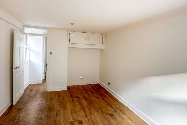 Flat B, 22 Raul Road, Peckham, SE15 5HP 9