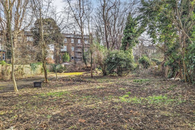 18b Thicket Road, Penge, SE20 8DD 1