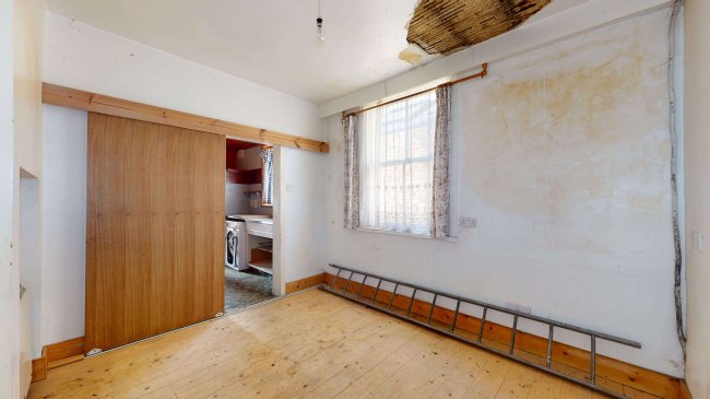 129 Casewick Road, West Norwood, London, SE27 0TA
 6