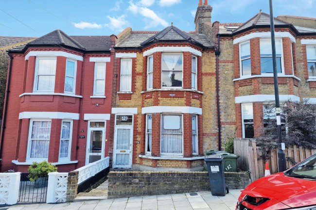 129 Casewick Road, West Norwood, London, SE27 0TA
 6