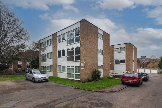 Flat 8 Fresham House, 12 Durham Road, Bromley, Kent BR2 0SG 3