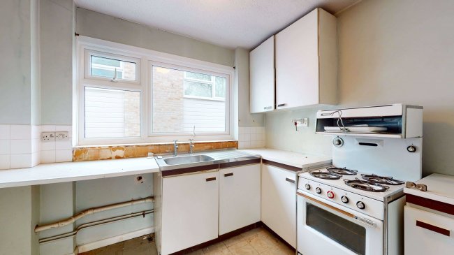 Flat 8 Fresham House, 12 Durham Road, Bromley, Kent BR2 0SG 3