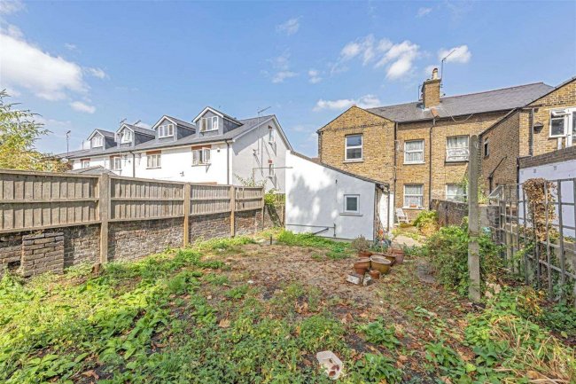 19 Pownall Road, Hounslow, TW3 1YN 5