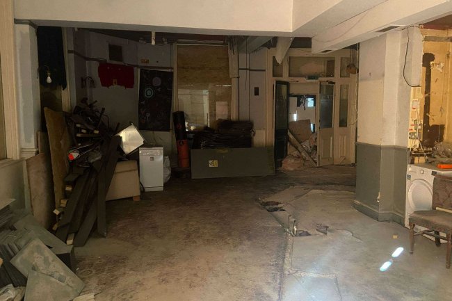 Earl of Eldon, 63 Brighton Road, South Croydon, CR2 6ED 7