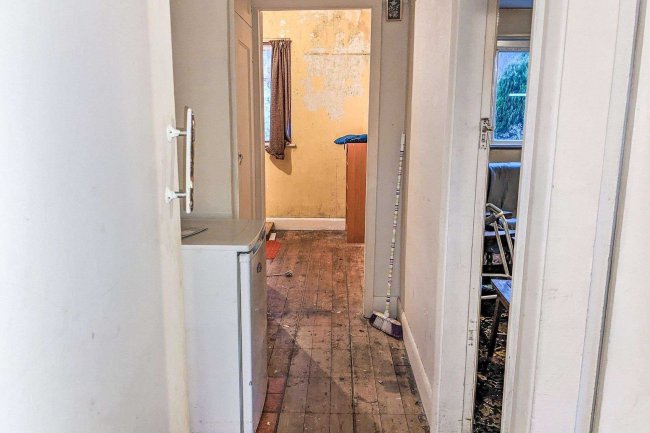 39 Worsley Bridge Road, Sydenham, SE26 5BE 3