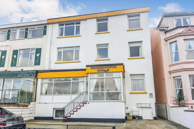 Flat 2 & 3, Grassington Court, 28 Sands Road, Paignton, Devon, TQ4 6JS 7