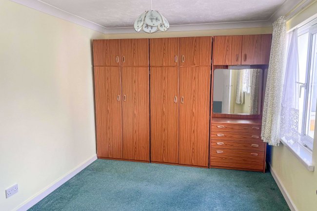 Flat 2 & 3, Grassington Court, 28 Sands Road, Paignton, Devon, TQ4 6JS 7