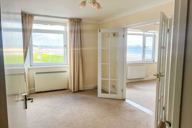 Flat 2 & 3, Grassington Court, 28 Sands Road, Paignton, Devon, TQ4 6JS 7