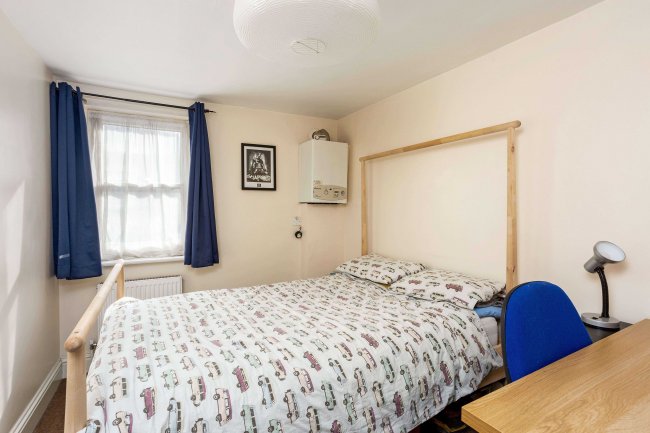 Flat 3, 39-41 West Street, St. Philips, Bristol, BS2 0BZ 9