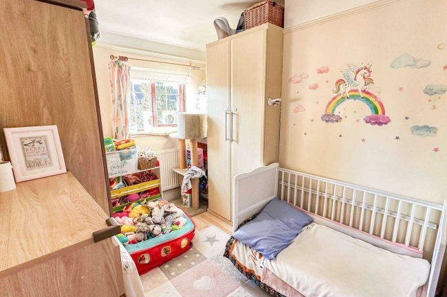 16 York Street, Hackbridge CR4 4JY 3