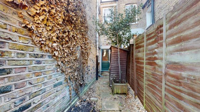 Flat A, 24 Tarbert Road, Dulwich, London SE22 8QB 6