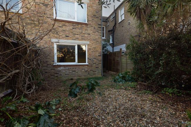 Flat A, 24 Tarbert Road, Dulwich, London SE22 8QB 6