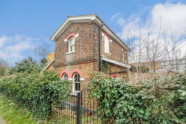 Canal Cottage, Twyford Abbey Road, London, NW10 7DE
 5