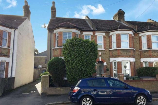 9 Elliott Road, Bromley, Kent BR2 9NT 9