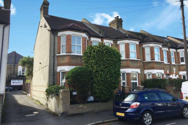 9 Elliott Road, Bromley, Kent BR2 9NT 9