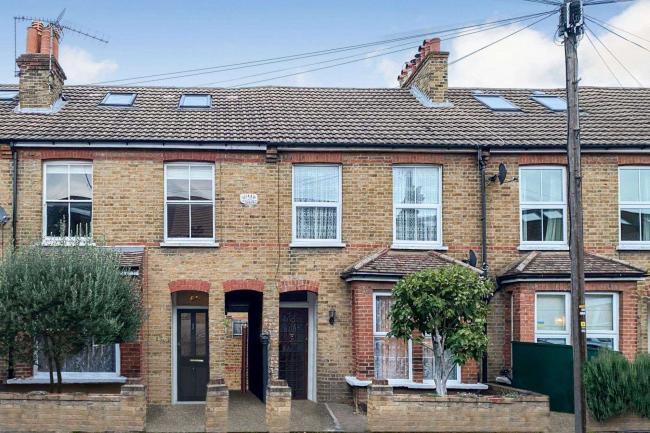 8 Holly Road, Hampton Hill, Surrey, TW12 1QF 3