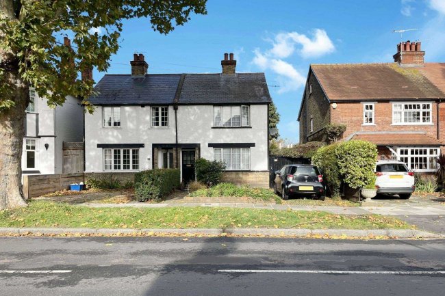 118 Broad Lane, Hampton, Middlesex, TW12 3BW 2